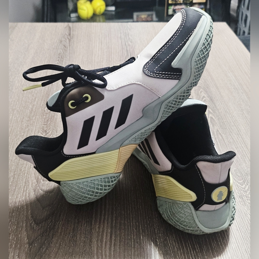RARE Kids Adidas Disney Star Wars 4uture "yodi jedi master" size 4.5